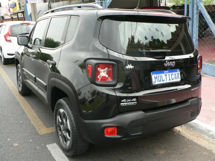RENEGADE 2.0 16V Turbo Sport 4X4