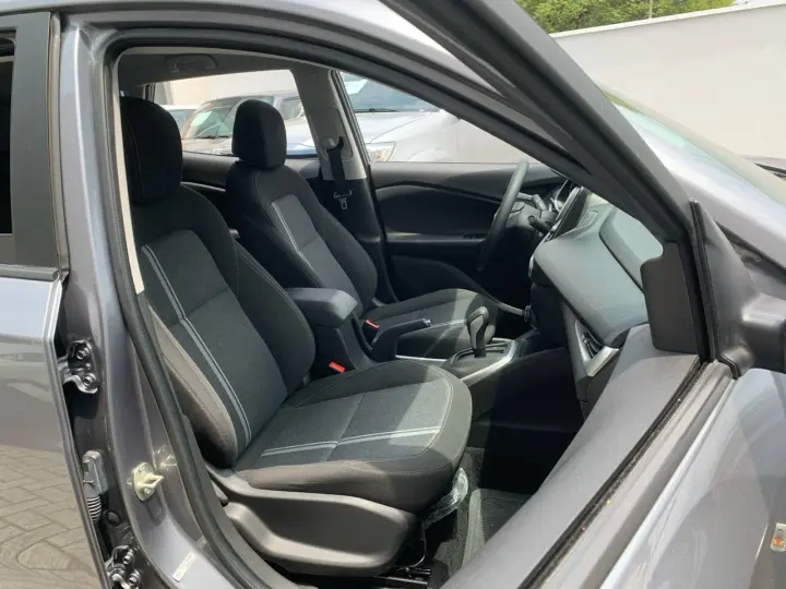 TRACKER LT 1.0 Turbo 12V Flex Aut.