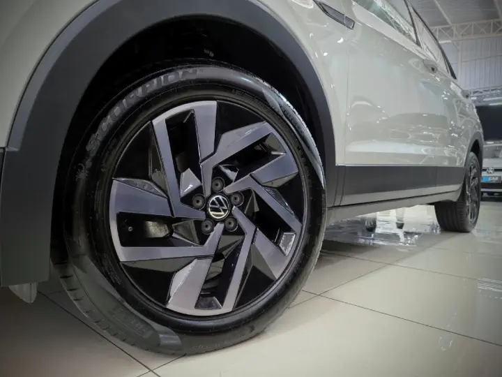 T-CROSS 1.4 250 TSI TOTAL FLEX HIGHLINE AUTOMÁTICO