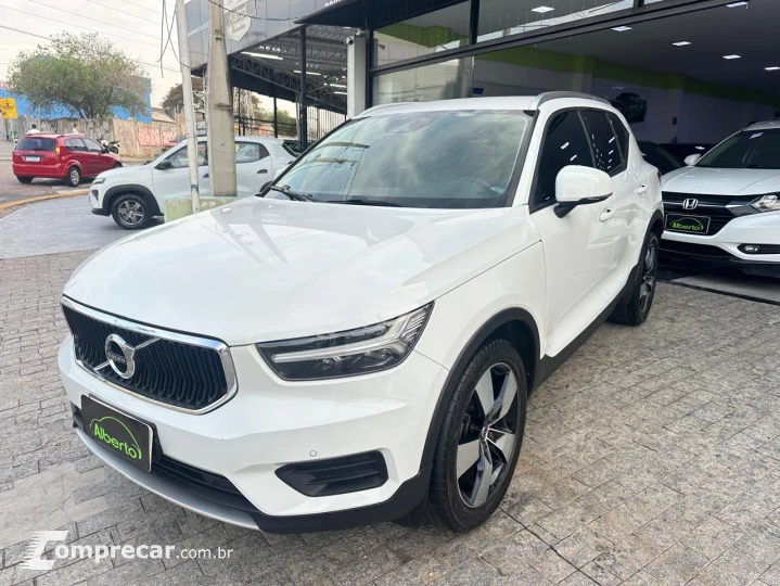 XC40 1.5 T5 Hybrid Momentum Geartronic