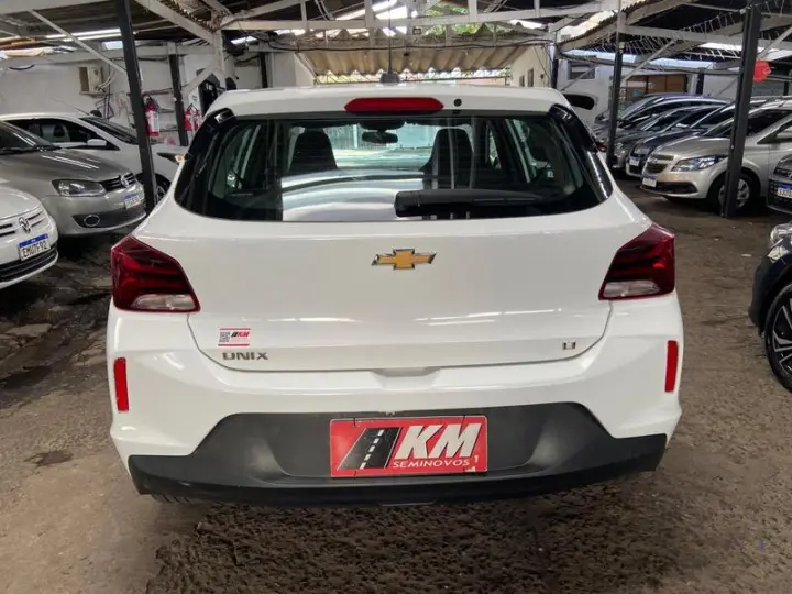 ONIX HATCH LT 1.0 12V FLEX 5P MEC.