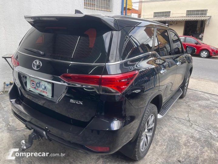 HILUX SW4 2.8 SRX 4X4 7 Lugares 16V Turbo Intercooler