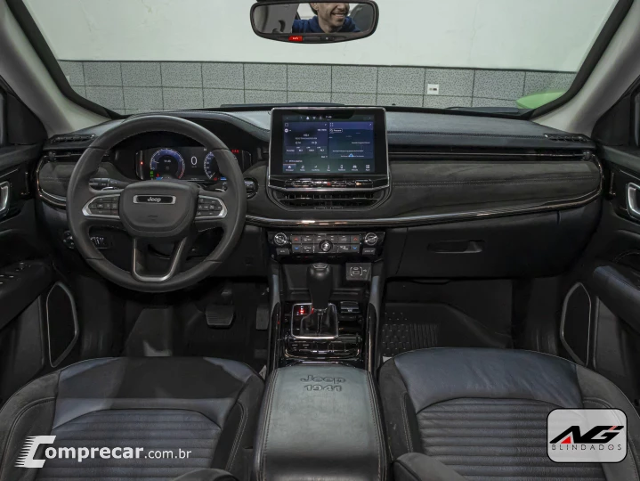 COMMANDER 1.3 T270 Turbo Limited