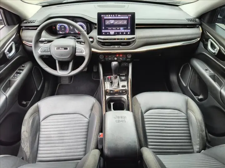 COMMANDER 1.3 T270 Turbo Limited