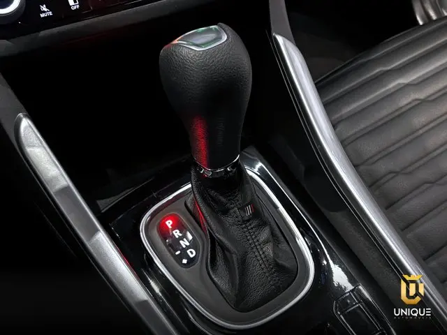 FASTBACK - 1.0 TURBO 200 AUDACE CVT