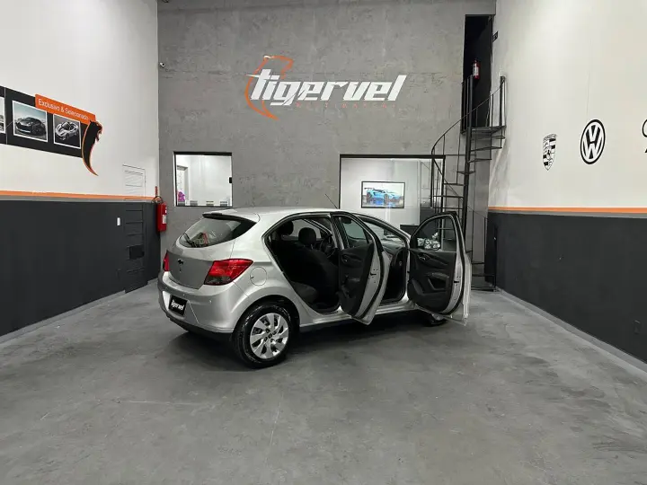 Onix 1.4 Mpfi Lt 8V Flex 4P Manual