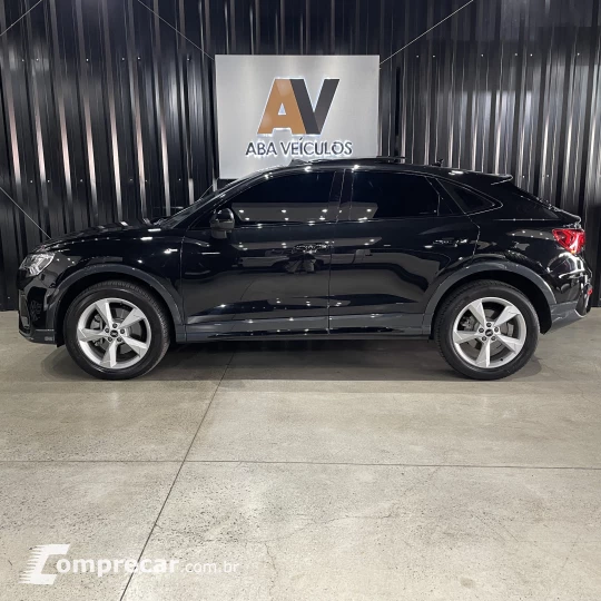 Q3 2.0 40 TFSI Sportback Performance Black Quattro