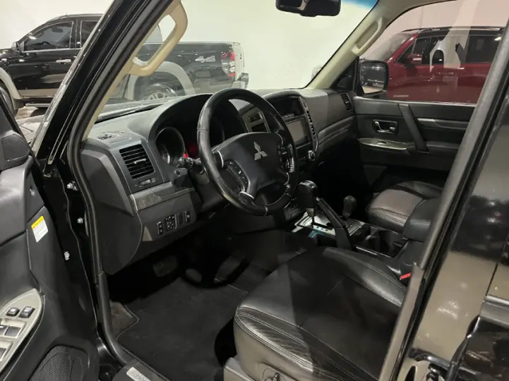 PAJERO 3.2 Full HPE 4X4 16V Turbo Intercooler