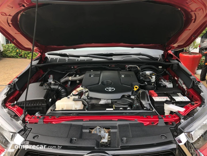 Hilux 2.8 D-4D Turbo Diesel Cd Srv 4X4 Automático