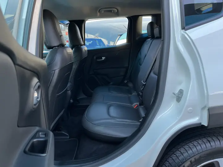 RENEGADE 1.8 16V Longitude