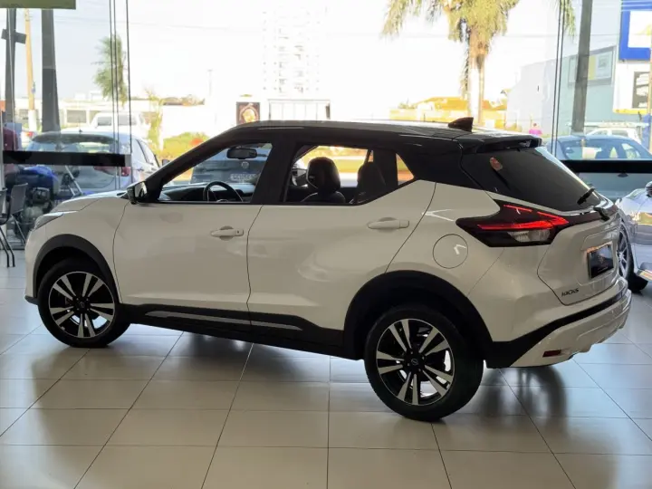 Kicks 1.6 16V 4P FLEXSTART EXCLUSIVE XTRONIC AUTOMÁTICO CVT