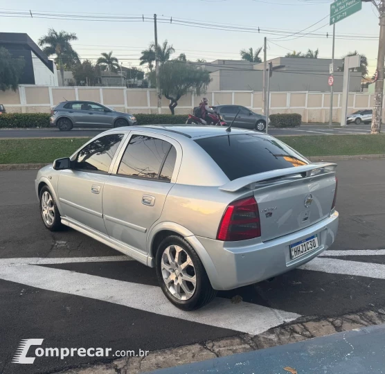 ASTRA 2.0 MPFI Advantage 8V