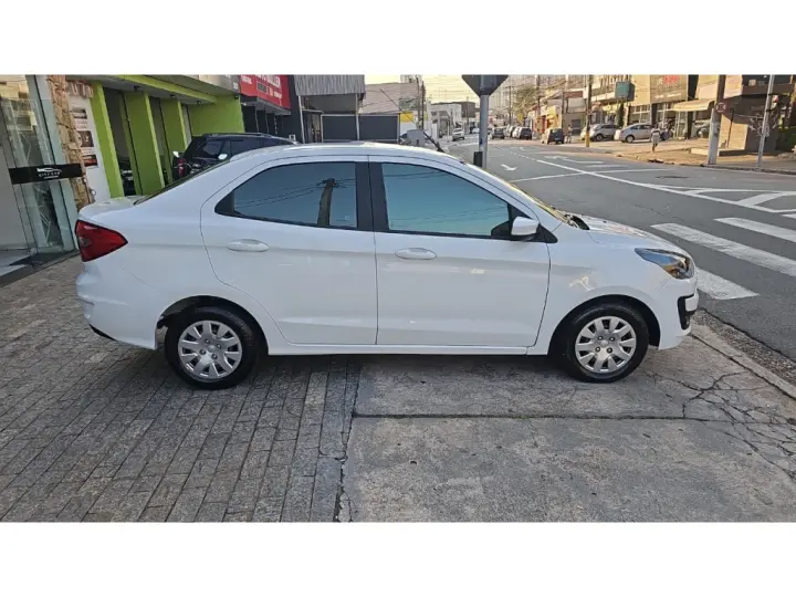 KA 1.5 TI-VCT FLEX SE SEDAN MANUAL