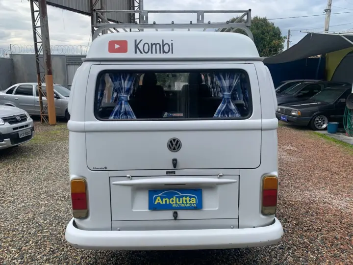 Kombi 1.6 STD 9 LUGARES