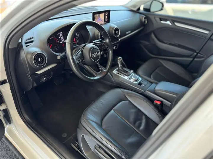 A3 1.4 TFSI Sedan Attraction 16V