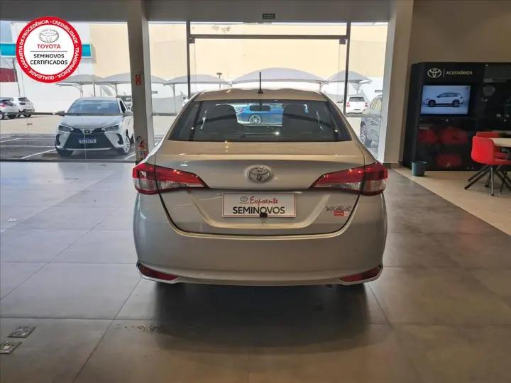 YARIS 1.5 16V FLEX SEDAN XL MULTIDRIVE