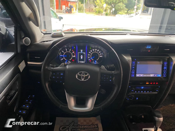 HILUX SW4 2.8 D-4d Turbo SRX Platinum 7L 4X4