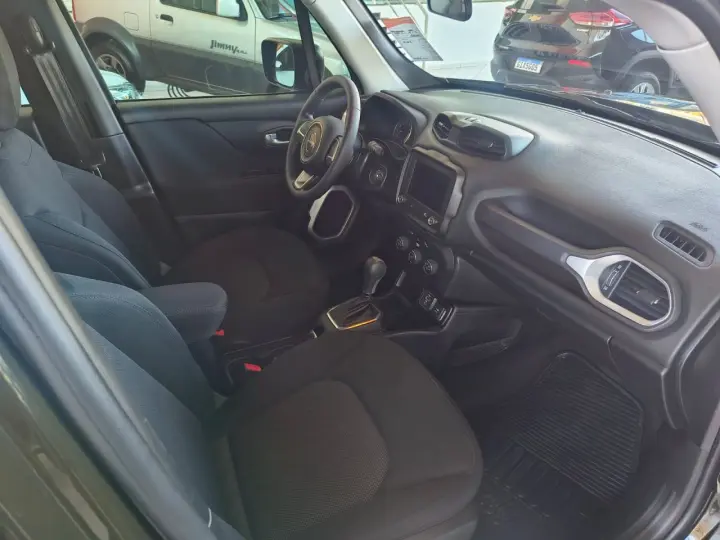 Renegade 1.8 16V 4P FLEX SPORT AUTOMÁTICO