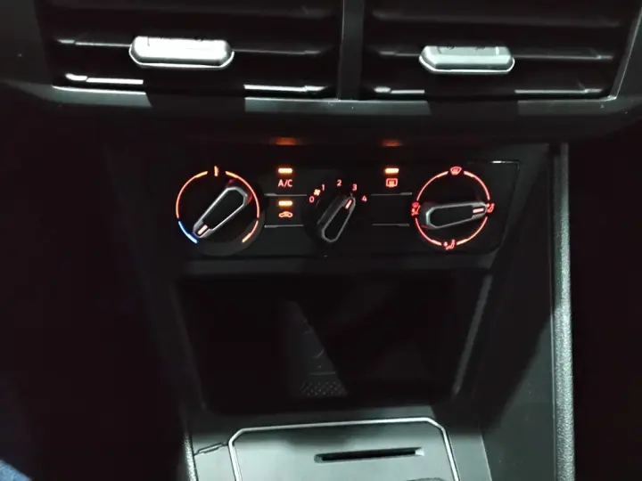 NIVUS 1.0 200 TSI TOTAL FLEX COMFORTLINE AUTOMÁTICO