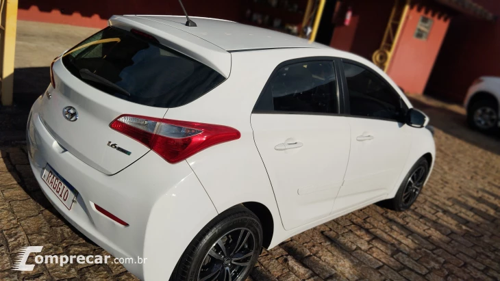 HB20 1.6 Comfort Plus 16V