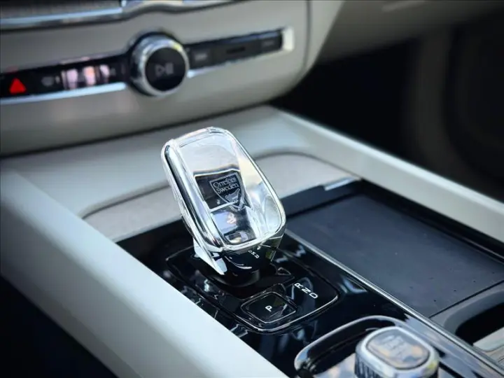 XC60 2.0 T8 Recharge Ultimate AWD Geartronic