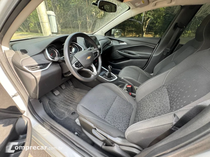 ONIX 1.0 Turbo Plus LT