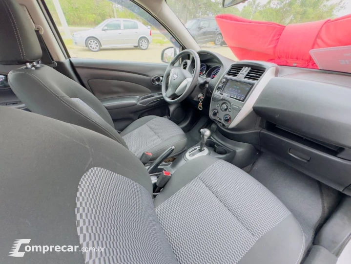 Versa Sedan 1.6 16V 4P FLEX SV