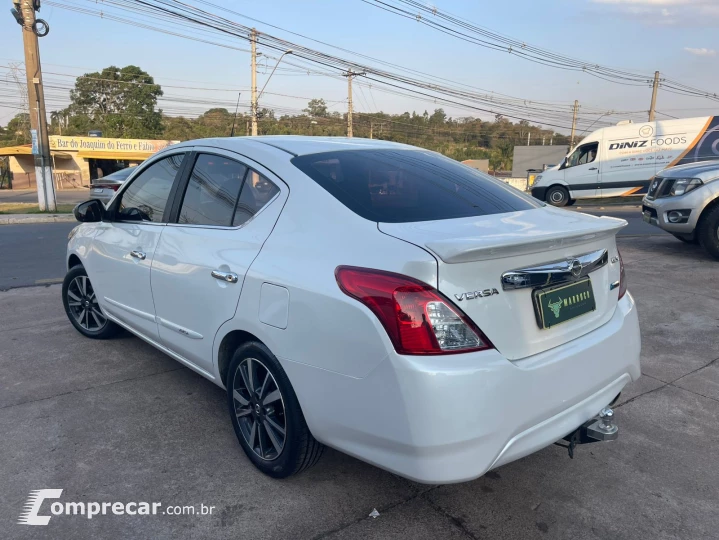 VERSA 1.6 16V Unique