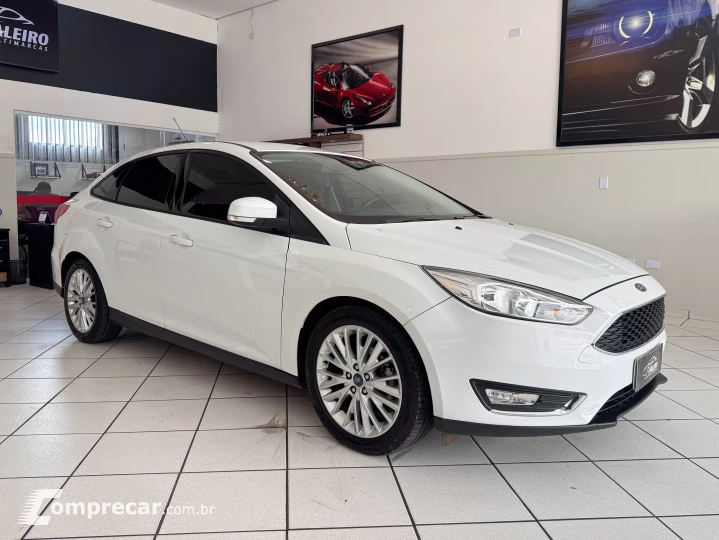 FOCUS 2.0 SE Plus Sedan 16V