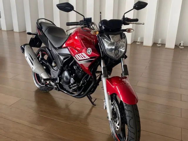 FAZER YS 250 - Street