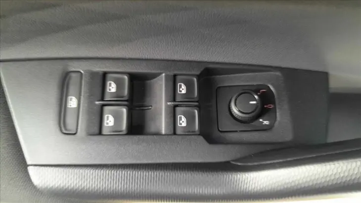 VIRTUS 1.0 170 TSI MANUAL