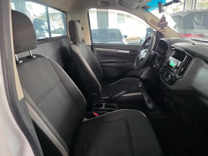 S10 2.8 LS 4X4 CS 16V Turbo