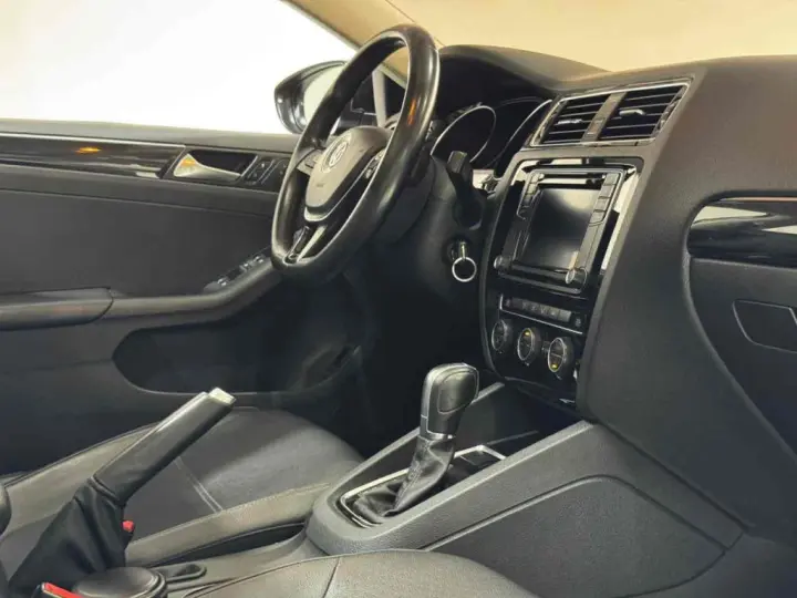 JETTA 2.0 TSI HIGHLINE 211CV GASOLINA 4P TIPTRONIC