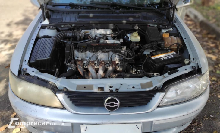 VECTRA 2.2 MPFI GL Milenium 8V