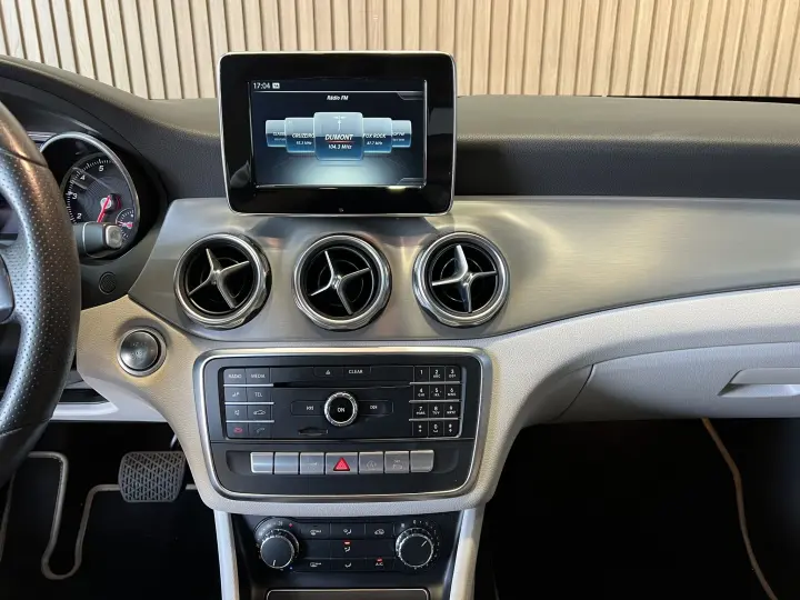 GLA 200 1.6 CGI FLEX ADVANCE 7G-DCT