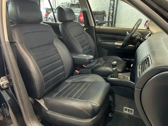 GOLF - 1.6 MI SPORTLINE LIMITED EDITION 8V 4P MANUAL