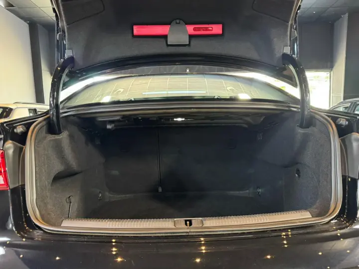 A3 2.0 TFSI Sedan Ambition 16V