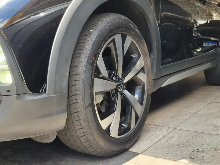 Nivus Highline 1.0 200 TSI Flex Aut.