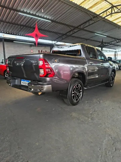 Hilux CD SRV 4x4 2.8 TDI Diesel Aut.