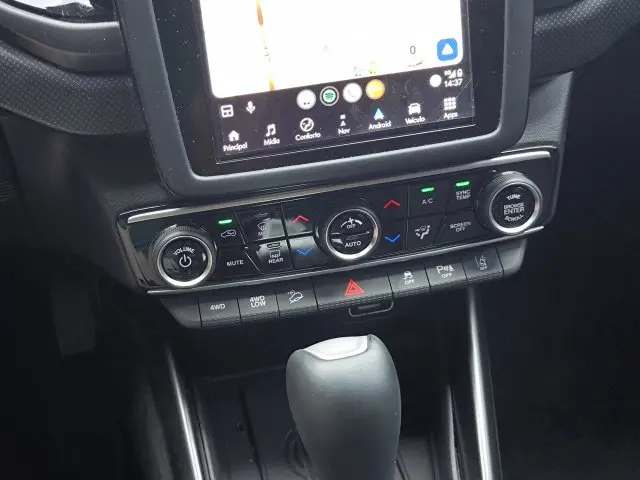 TORO - 2.0 16V TURBO ULTRA 4WD AT9