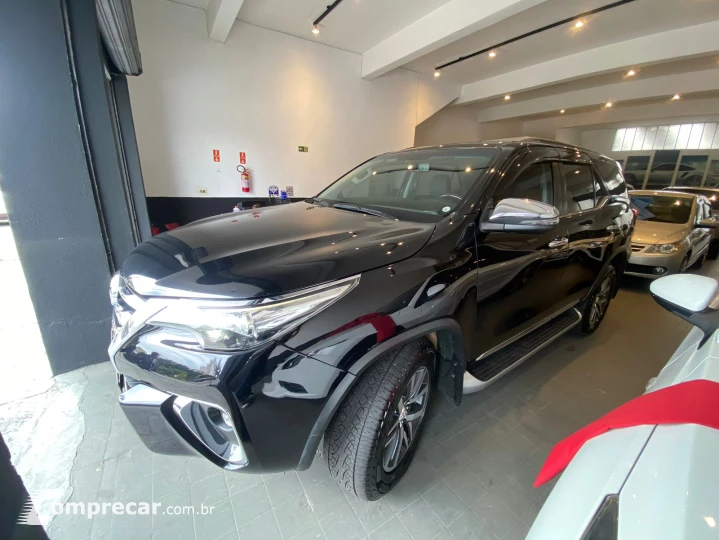 HILUX SW4 2.8 D-4d Turbo SRX Platinum 7L 4X4