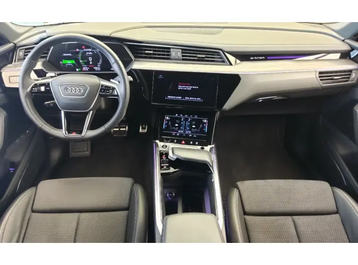 Q8 E-TRON 55 ELÉTRICO PERFORMANCE BLACK QUATTRO