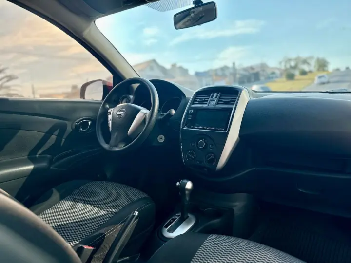 VERSA SV 1.6 16V FlexStart 4p Aut.