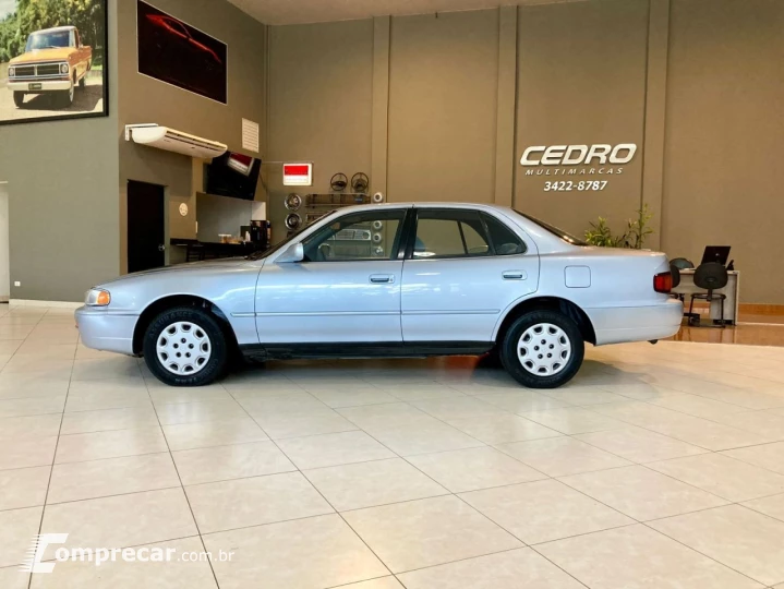 Camry 2.2 16V 4P LE AUTOMÁTICO