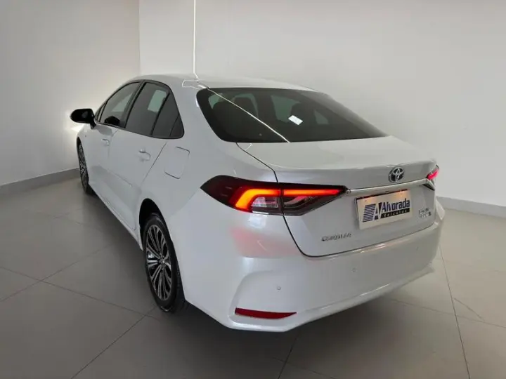 COROLLA ALTIS HV