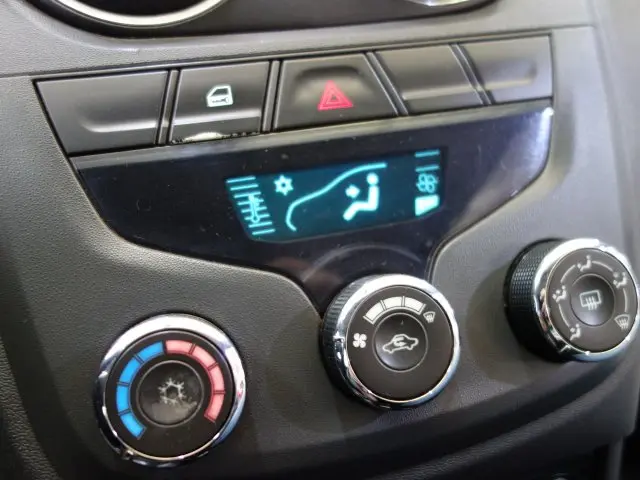 AGILE - 1.4 MPFI LTZ 8V 4P MANUAL