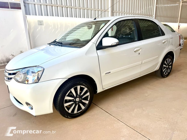 Etios sedan 1.5 Platinum