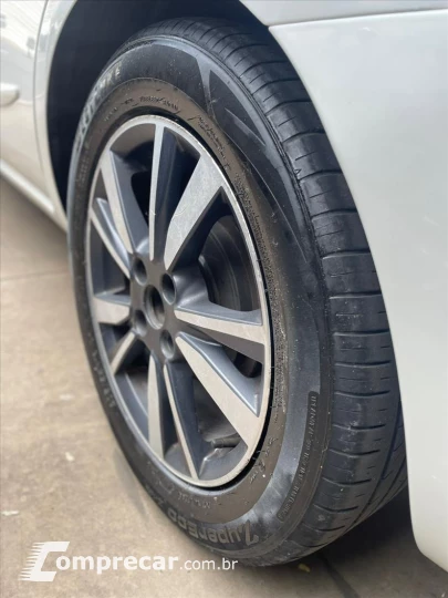 VERSA 1.6 16V Unique