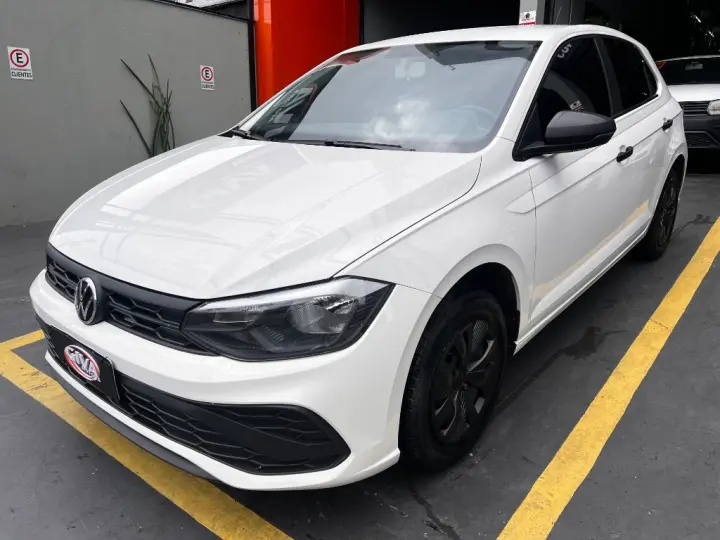 Polo Track 1.0 Flex 12V 5p