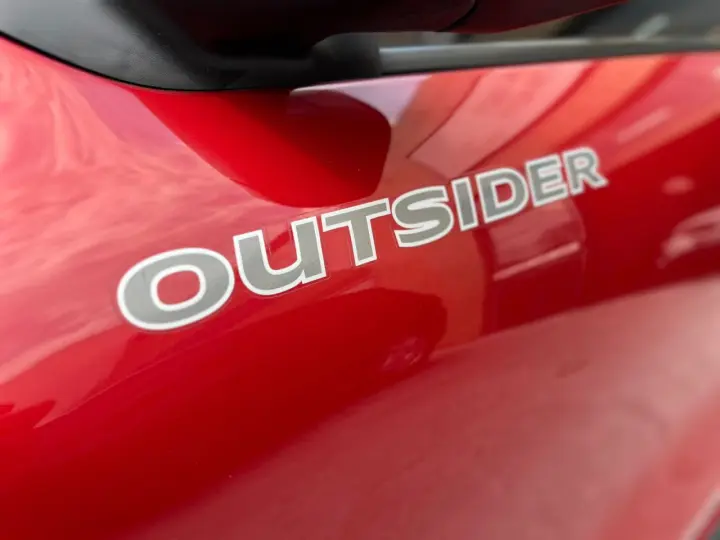 KWID OUTSIDER 1.0 Flex 12V 5p Mec.